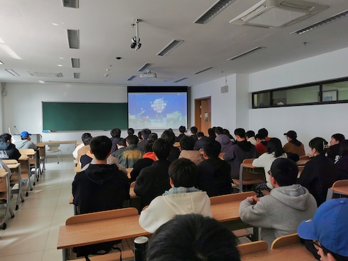 十大体育博彩公司排名
组织学生观看火灾逃生演练公开课